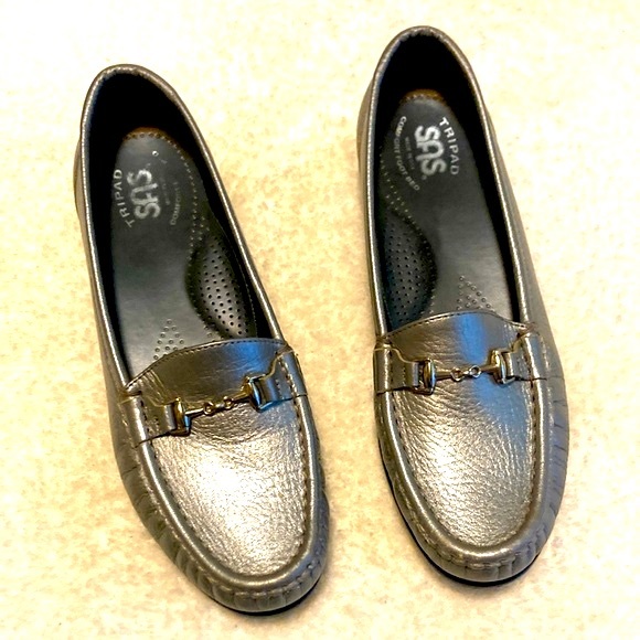 SAS Silver Leather Loafers - Picture 8 of 8
